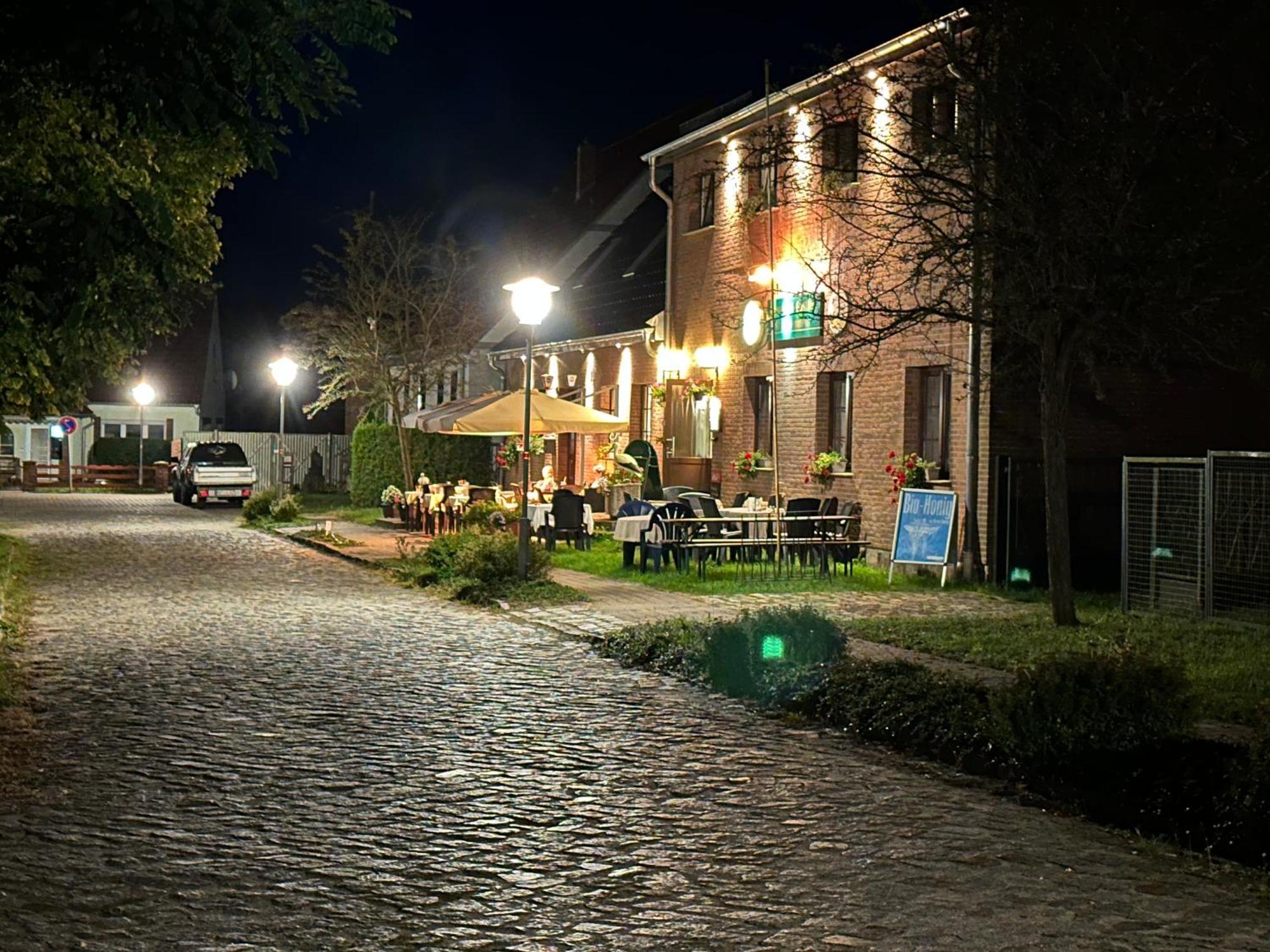 Pension & Gasthof Storchennest Gross Quassow Εξωτερικό φωτογραφία